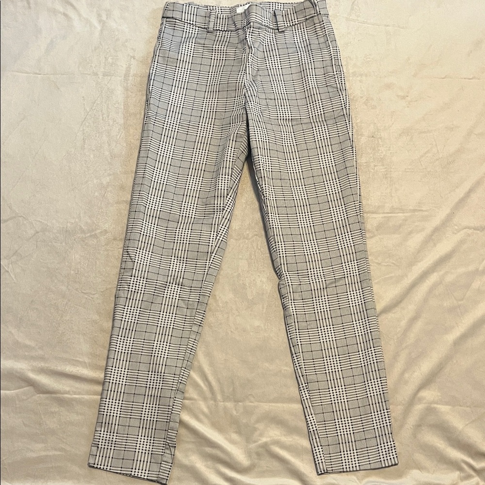 Women’s Gray and black Plaid dress Pants
